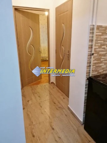 apartament-2-camere-decomandat-si-renovat-de-vanzare-cetate-closca-3