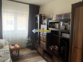 apartament-3-camere-decomandat-de-vanzare-cetate-zona-mercur-5