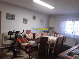apartament-2-camere-decomandat-renovat-de-vanzare-sub-stadion