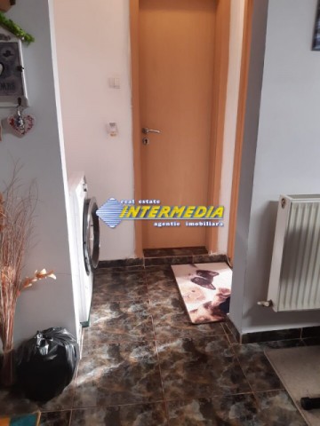 apartament-2-camere-decomandat-renovat-de-vanzare-sub-stadion-1