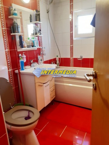 apartament-2-camere-decomandat-renovat-de-vanzare-sub-stadion-5