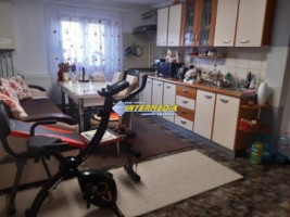 apartament-2-camere-decomandat-renovat-de-vanzare-sub-stadion-6