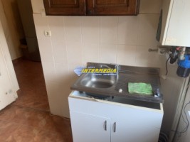 apartament-2-camere-decomandat-de-vanzare-cetate-3