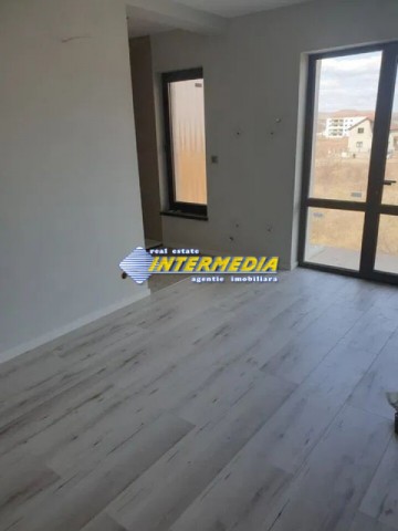 casa-noua-pe-finisata-de-vanzare-alba-micesti-4