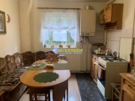 apartament-3-camere-de-vanzare-cetate-zona-closca-etaj-1-2