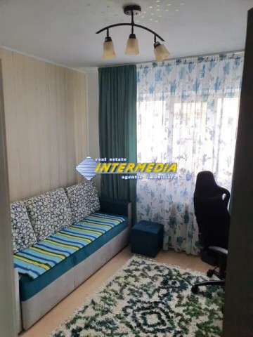 apartament-2-camere-renovat-zona-cetate-closca-1