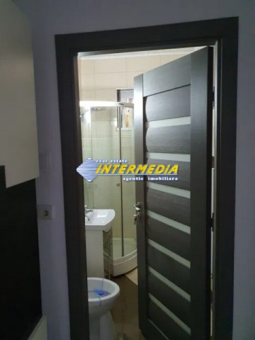 apartament-2-camere-renovat-zona-cetate-closca-2