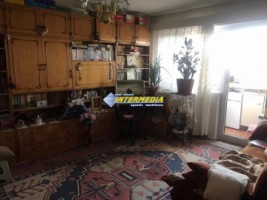 apartament-2-camere-decomndat-de-vanzare-cetate-zona-parc-5