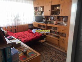 apartament-2-camere-decomndat-de-vanzare-cetate-zona-parc-3