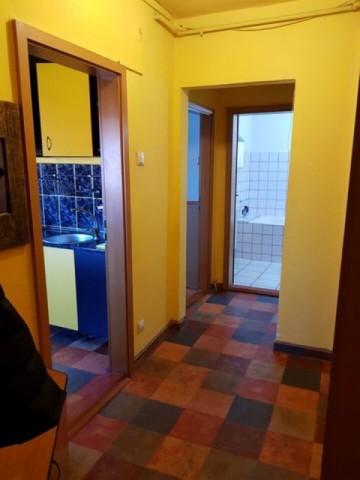 vand-apartament-2-camere-in-cetate-zona-piata-stadion-1