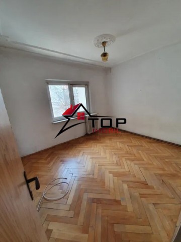 apartament-4-camere-decomandat-etajul-2-tatarasi-metalurgie-4