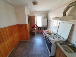 apartament-4-camere-decomandat-etajul-2-tatarasi-metalurgie-5