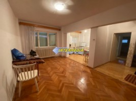apartament-3-camere-decomandate-de-inchiriat-nemobilat-alba-iulia-zona-cetate-mercur