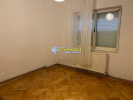 apartament-3-camere-decomandate-de-inchiriat-nemobilat-alba-iulia-zona-cetate-mercur-14