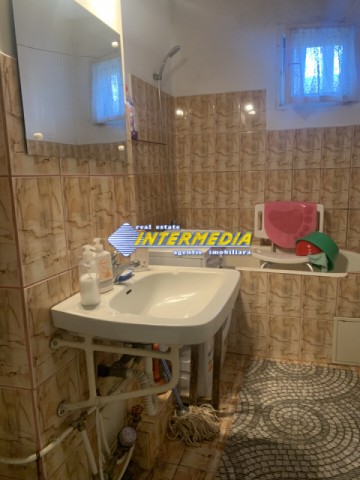 apartament-2-camere-de-vanzare-in-alba-iulia-zona-bulevard-etaj-3-5