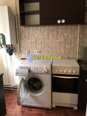 garsoniera-de-inchiriat-mobilata-si-utilata-complet-alba-iulia-4