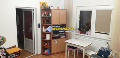 apartamen-cu-2-camere-etaj-intermediar-zona-bulevard