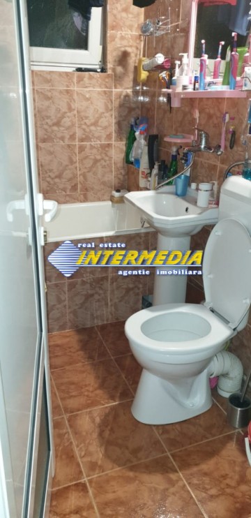 apartamen-cu-2-camere-etaj-intermediar-zona-bulevard-3