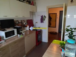 apartament-3-camere-de-vanzare-cetate-finisat-zona-parc-4