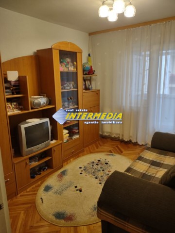 apartament-cu-4-camere-de-vanzare-alba-iulia-cetate-foste-proprietati-2