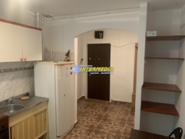 garsoniera-de-inchiriat-in-alba-iulia-zona-cetate-stadion-mobilata-complet-1