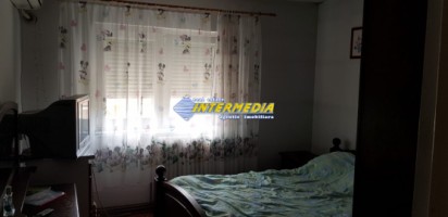 apartament-2-camere-decomandat-de-inchiriat-cetate-zona-mercur-5
