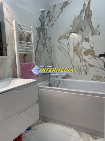 apartament-2-camere-bloc-nou-open-space-de-inchiriat-in-alba-iulia-zona-cetate-mobilat-si-utilat-complet-13