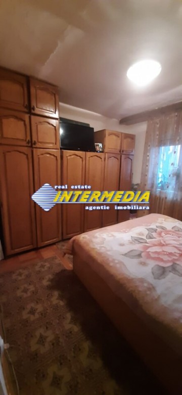 apartament-cu-2-camere-decomandat-de-vanzare-cartier-ampoi-3-alba-iulia-2