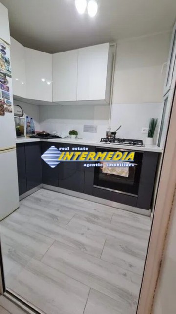 apartament-3-camere-de-vanzare-cetate-etaj-1-recent-renovat-si-finisat-2