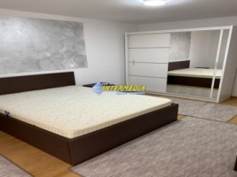 apartament-3-camere-la-cheie-in-vila-decomandat-finisat-si-mobilat-de-vanzare-cetate