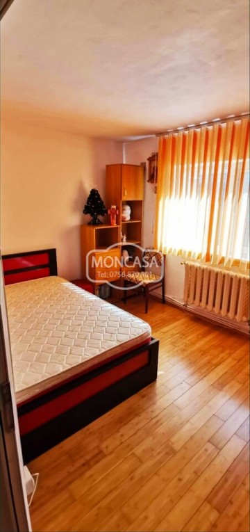 apartament-4-camere-zona-pacea-etaj-3-1