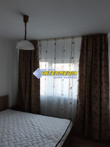 apartament-2-camere-decomandat-de-inchiriat-alba-iulia-cetate-mobilat-si-utilat-complet-6
