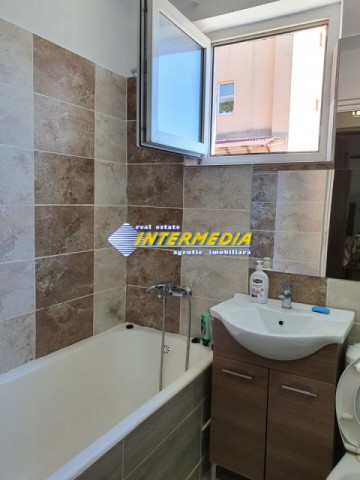 apartament-2-camere-renovat-si-mobilat-de-vanzare-cetate-etaj-1-2