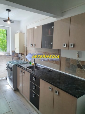 apartament-2-camere-renovat-si-mobilat-de-vanzare-cetate-etaj-1-7