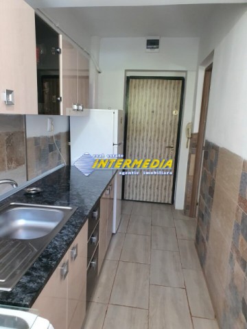 apartament-2-camere-renovat-si-mobilat-de-vanzare-cetate-etaj-1-10