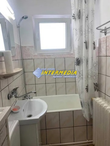 apartament-2-camere-renovat-de-vanzare-cetate-2