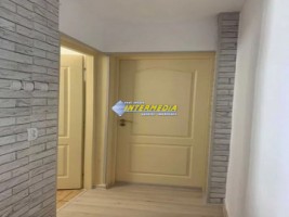 apartament-2-camere-renovat-de-vanzare-cetate-5