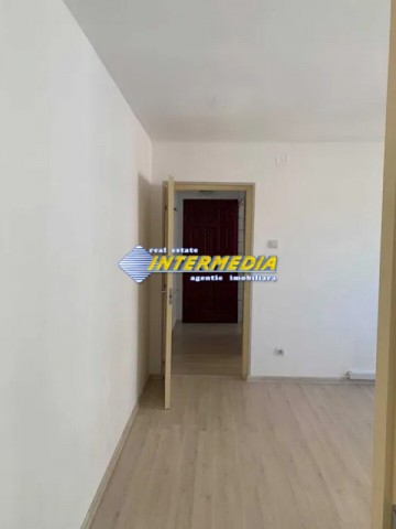 apartament-2-camere-renovat-de-vanzare-cetate-8