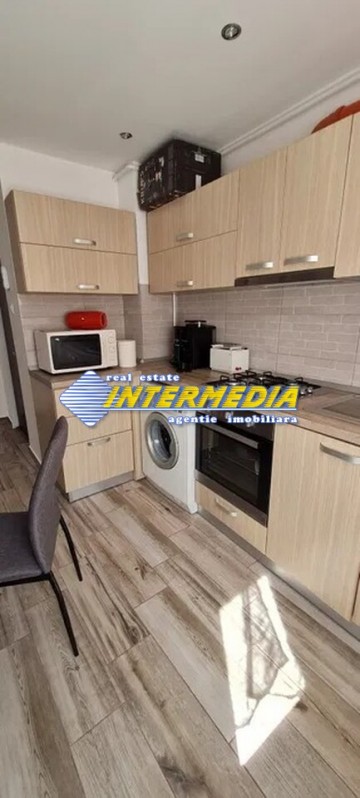 2-camere-de-vanzare-in-cetate-zona-bulevard-alba-iulia-etaj-2-5