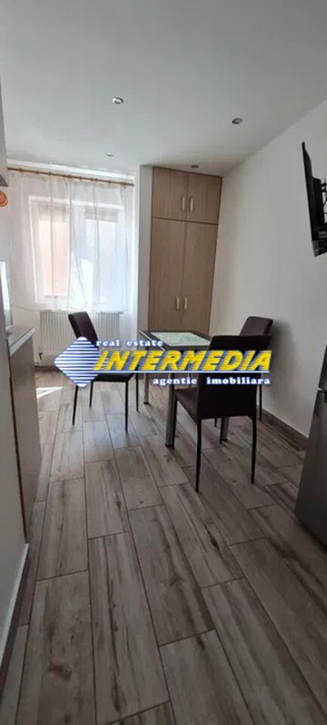 2-camere-de-vanzare-in-cetate-zona-bulevard-alba-iulia-etaj-2-6