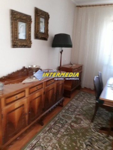 casa-de-vanzare-vintu-de-jos-cu-gradina-si-livada-9