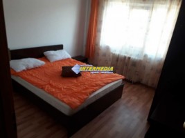 apartament-cu-3-camere-zona-centru-et-1-4