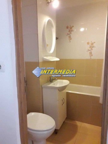 apartament-cu-3-camere-zona-centru-et-1-9