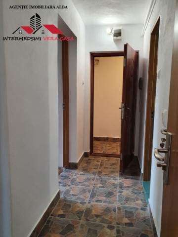 oferta-apartament-2-camere-renovat-de-vanzare-41-mp-alba-iulia-cetate-1