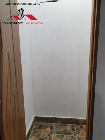 oferta-apartament-2-camere-renovat-de-vanzare-41-mp-alba-iulia-cetate-6