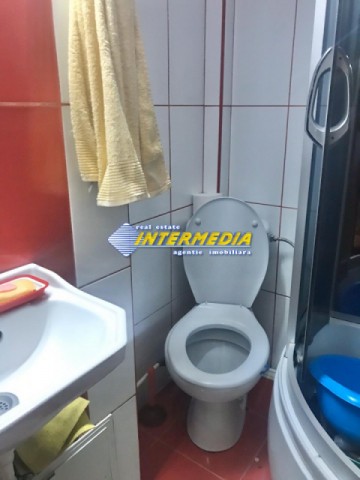 apartament-4-camere-decomandat-de-vanzare-in-cetate-etaj-1-3