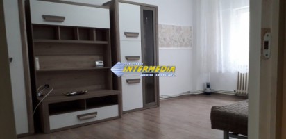apartament-cu-3-camere-decomandat-cetate-1