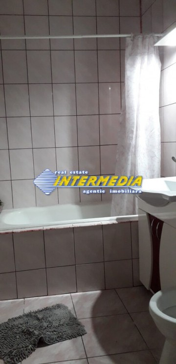 apartament-cu-3-camere-decomandat-cetate-18