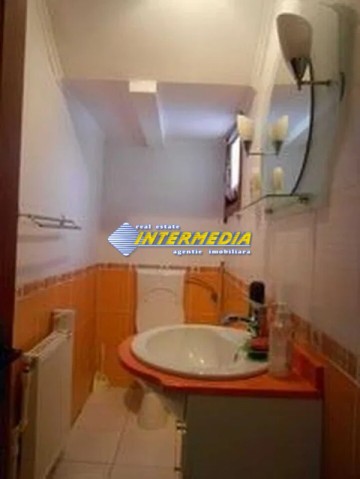 casa-noua-de-vanzare-in-zona-cetate-alba-iulia-7