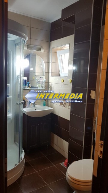apartament-3-camere-decomandat-finisat-de-vanzare-centru-2